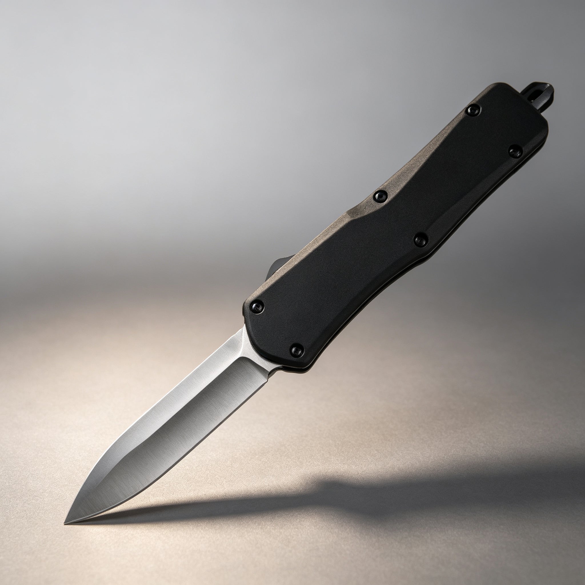 F205 Folding Knife – 218mm · 243g — view 2