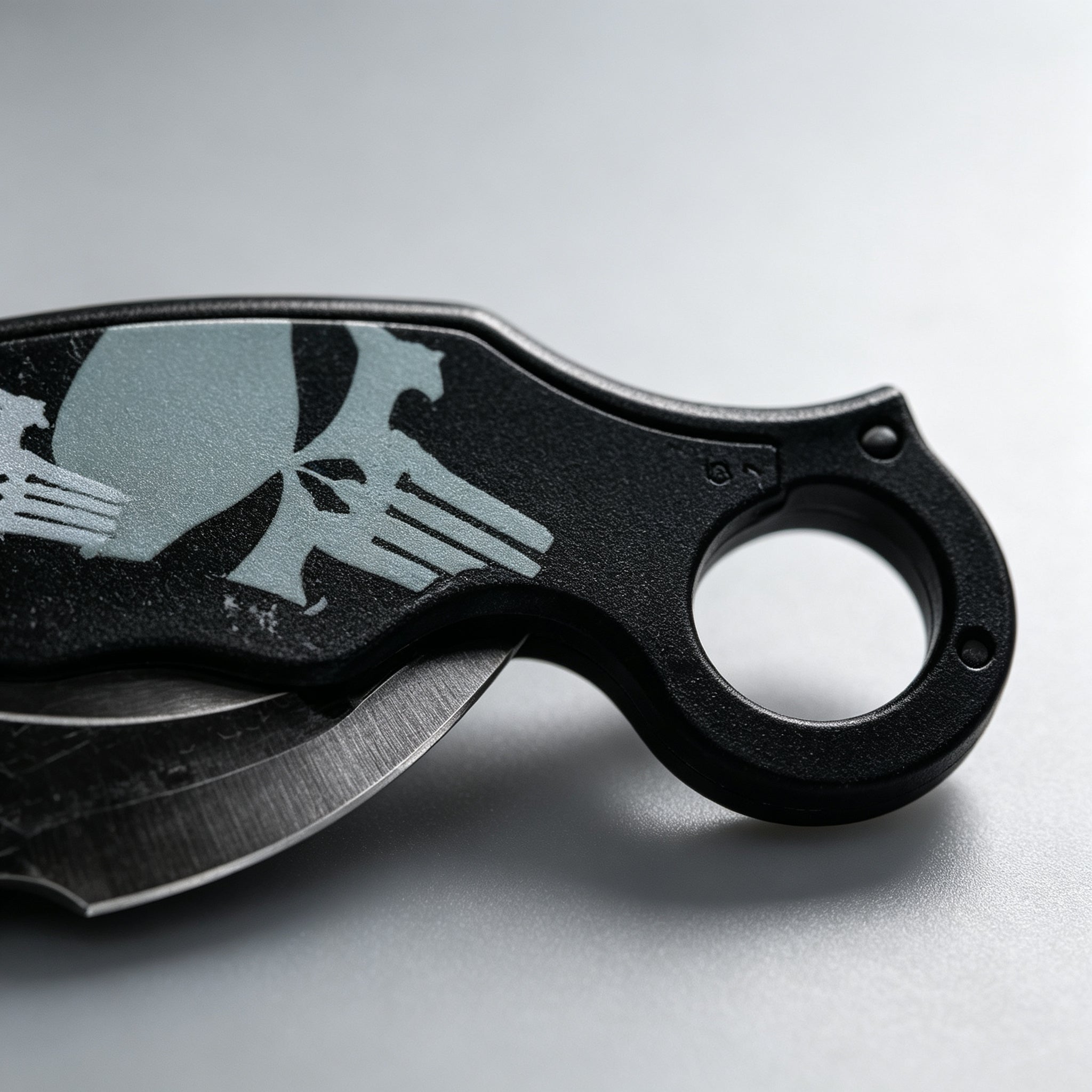 PH04 Karambit Folding Knife – Skull Design, Finger Ring — view 3