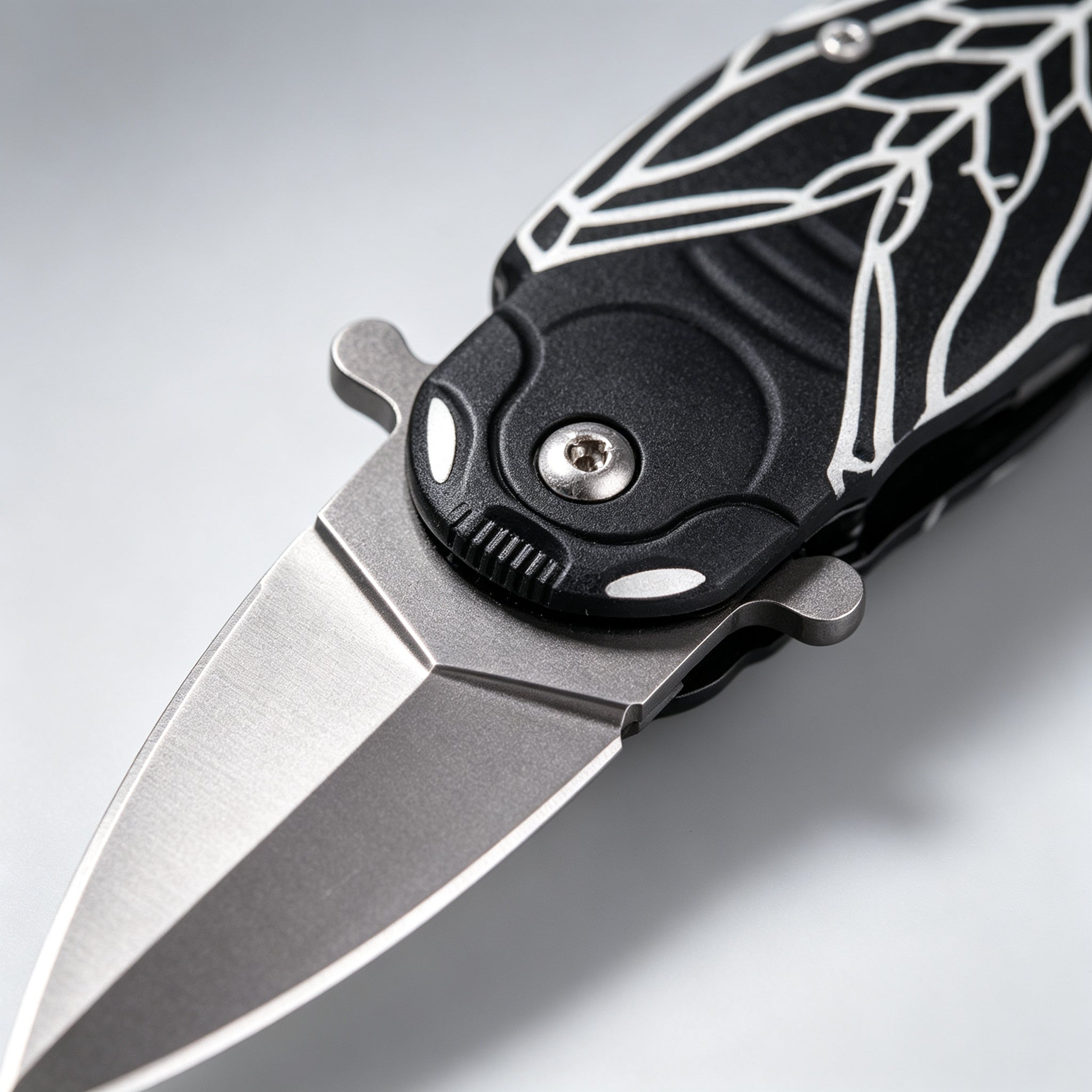 F159 Folding Knife Double-Edge Serrated – 180mm · 205g — view 3